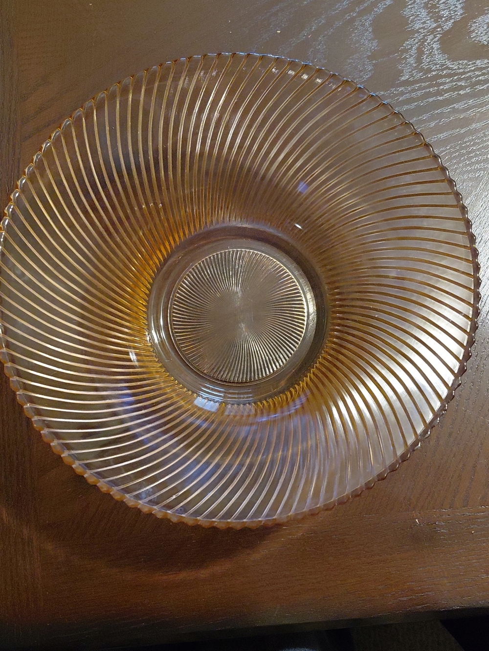 Source Unknown Amber Ribbed Glass Serving Bowl